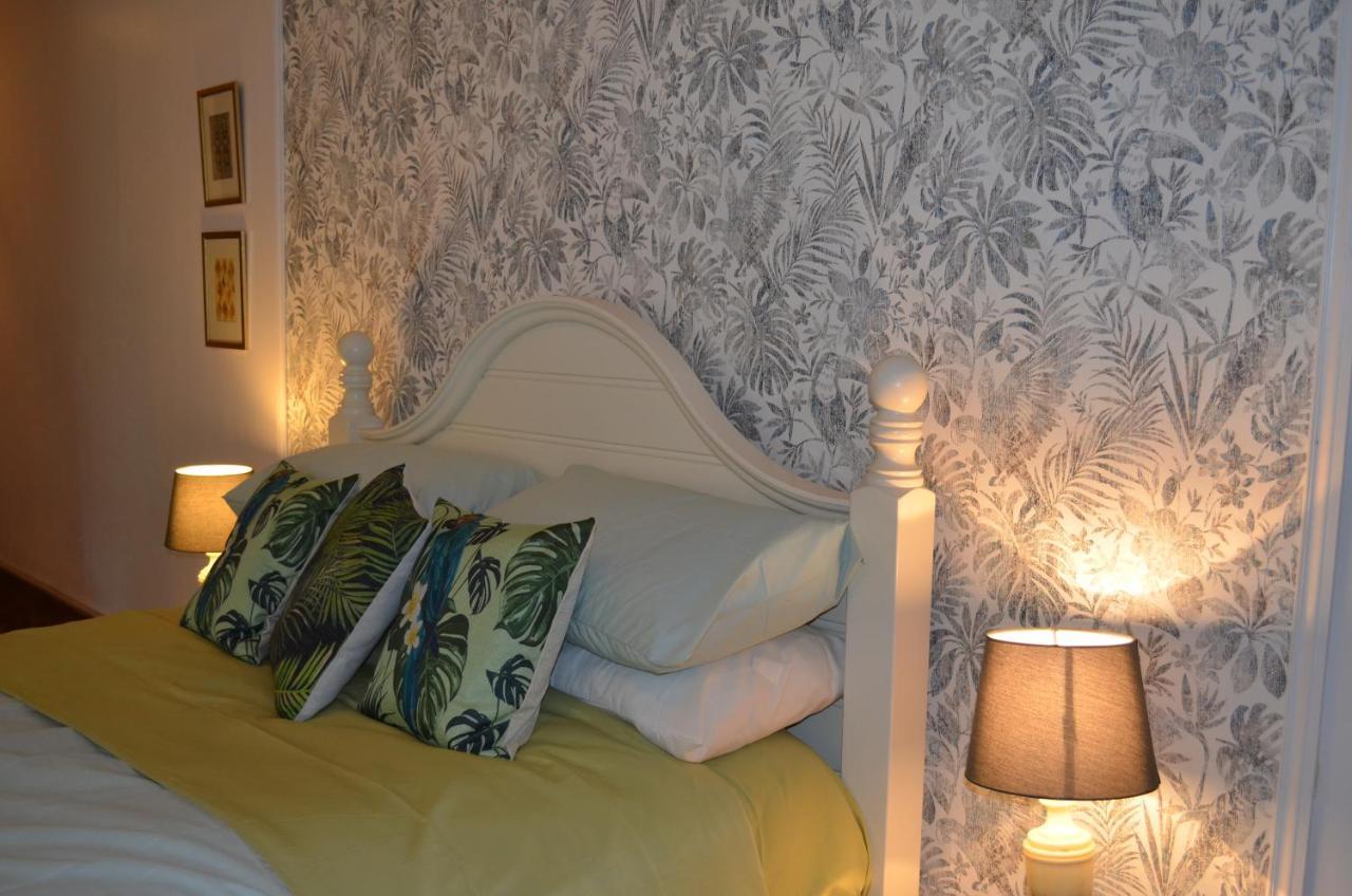 Chateau Gros Puy, Petit Chateau Chambre D'Hote Abjat-sur-Bandiat エクステリア 写真